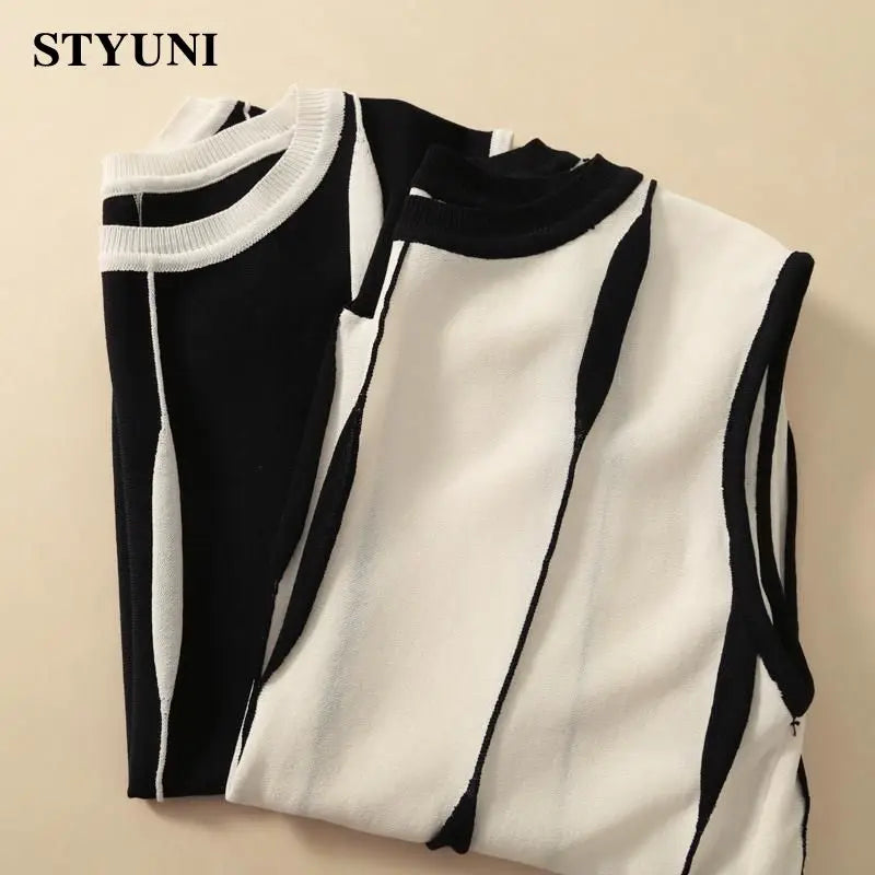 Striped Vintage Chic Round Neck Knitted Sleeveless Women's Vest Korean