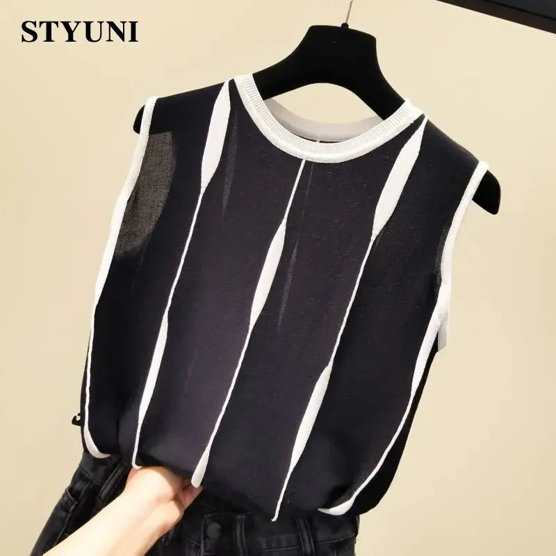 Striped Vintage Chic Round Neck Knitted Sleeveless Women's Vest Korean